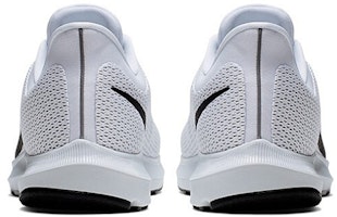 Nike Quest 2 專業 反彈 低筒 跑步鞋 男款 白黑 Shop Nike Quest 2 專業 反彈 低筒 跑步鞋 男款 白黑