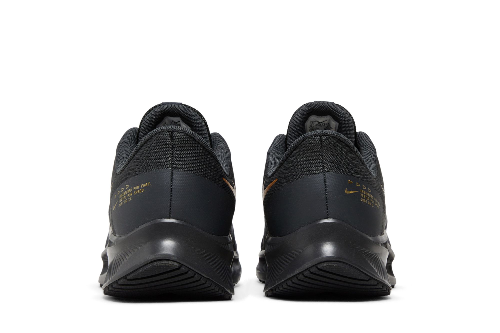 Sizing Nike Quest 4 ''Zwart Metallic Goud'' DA1105-010