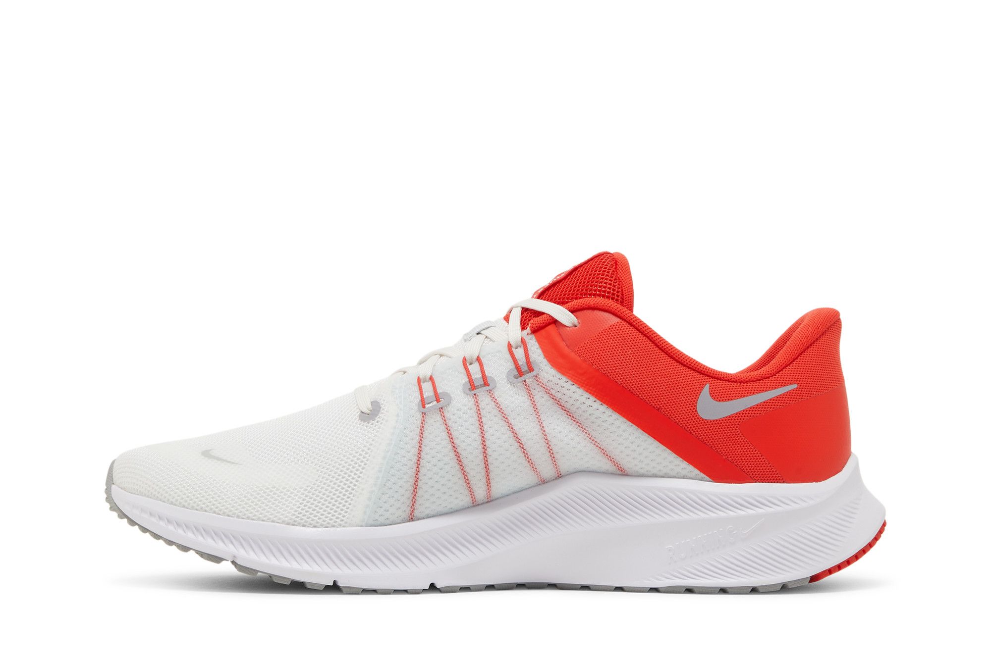 Shop Nike Quest 4 運動 透氣輕便 低幫 跑步鞋 男款 白紅