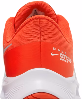 Nike Quest 4 'Putih Chile Merah' DA1105-100 Sizing Nike Quest 4 'Putih Chile Merah' DA1105-100