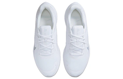 Nike Quest 5 Low 'Silver' DD0204-100