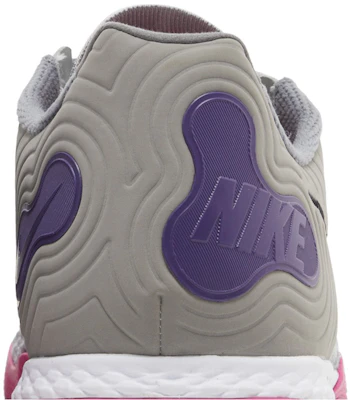 Nike React Gato 'Light Smoke Grey Electro Purple' Sepatu Olahraga Pria CT0550-056 Sizing Nike React Gato 'Light Smoke Grey Electro Purple' Sepatu Olahraga Pria CT0550-056