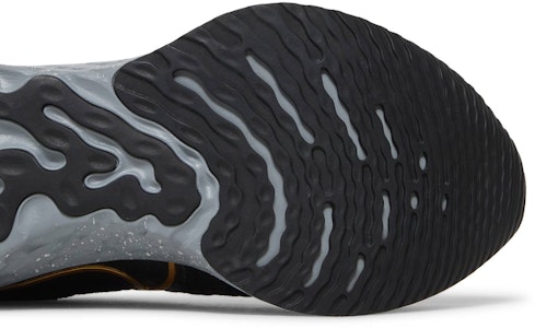 Nike React Infinity Run Flyknit 2 '黑色金屬金' CT2357-009 Purchase Nike React Infinity Run Flyknit 2 '黑色金屬金' CT2357-009