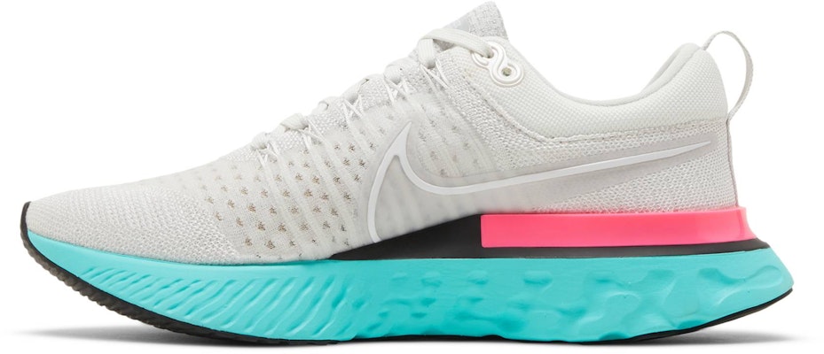 ナイキ リアクト インフィニティ ラン2 "サウスビーチ" CT2357-005 Lookbook ナイキ リアクト インフィニティ ラン2 "サウスビーチ" CT2357-005