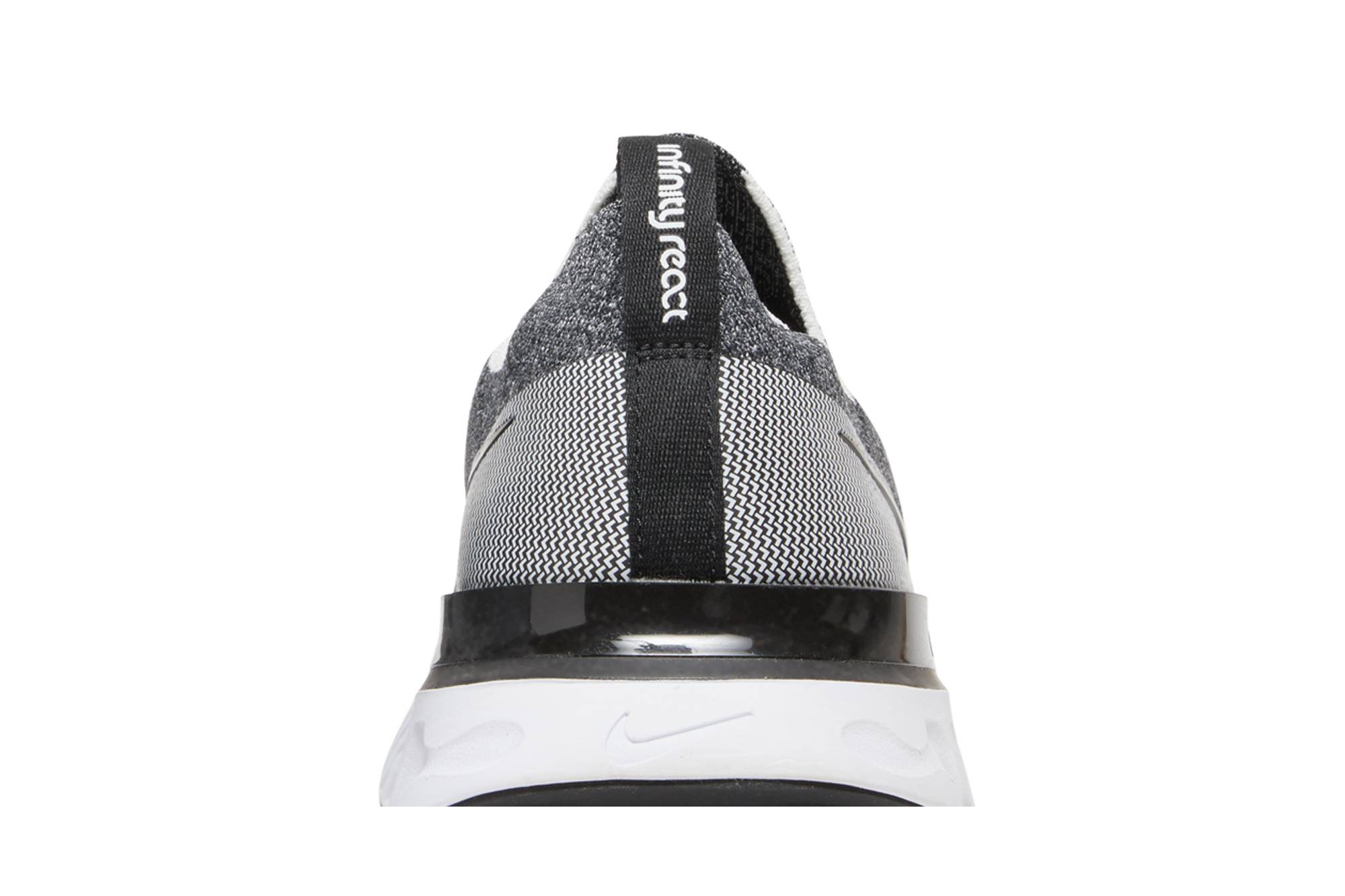 Sizing 나이키 리액트 인피니티 런 플라이니트 "블랙 화이트" CD4371-012