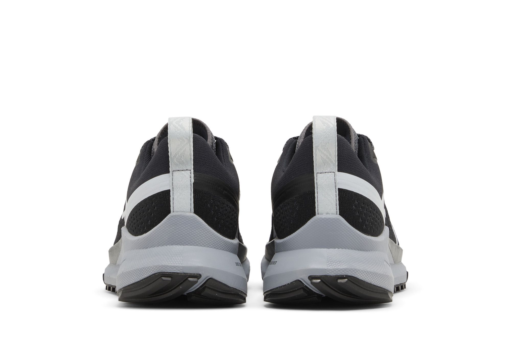 Sizing Nike React Pegasus Trail 4 'Hitam Kelabu Gelap' DJ6158-001