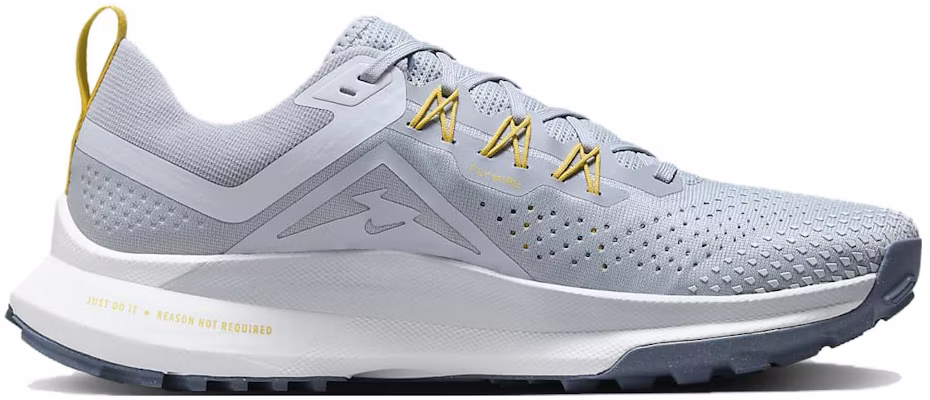 Nike React Pegasus Trail 4 'Kelabu Serigala Emas Saturn' FJ4733-001 Order Nike React Pegasus Trail 4 'Kelabu Serigala Emas Saturn' FJ4733-001