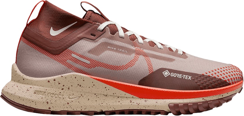 Nike top react taupe