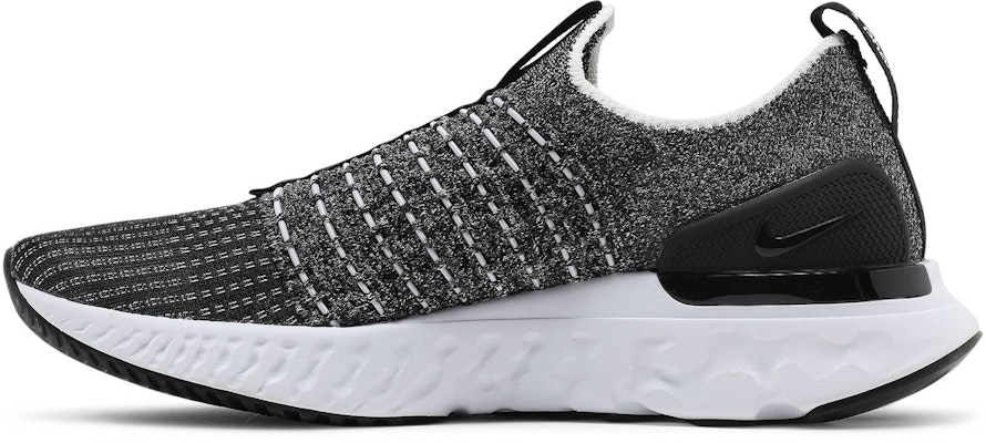 (女款)Nike React Phantom Run Flyknit 2 'Oreo' CJ0280-002 Lookbook (女款)Nike React Phantom Run Flyknit 2 'Oreo' CJ0280-002