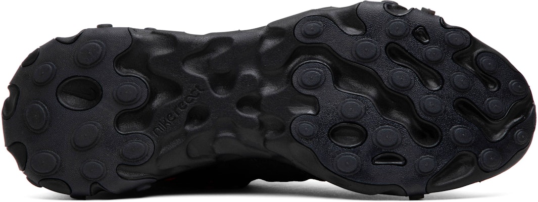 React runner mid black sales