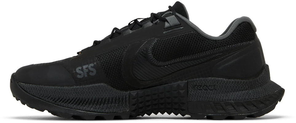 Nike React SFB Carbon Low 'Hitam Anthracite' CZ7399-001 Lookbook Nike React SFB Carbon Low 'Hitam Anthracite' CZ7399-001