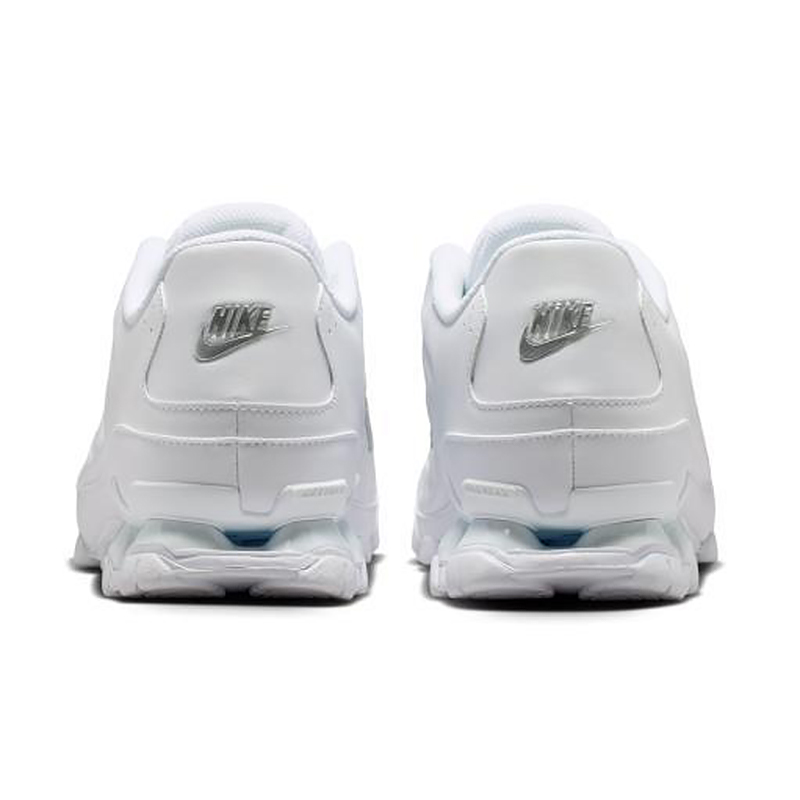 Shop 나이키 리액스 8 NSW SL 트레이닝 슈즈 IR5118-100