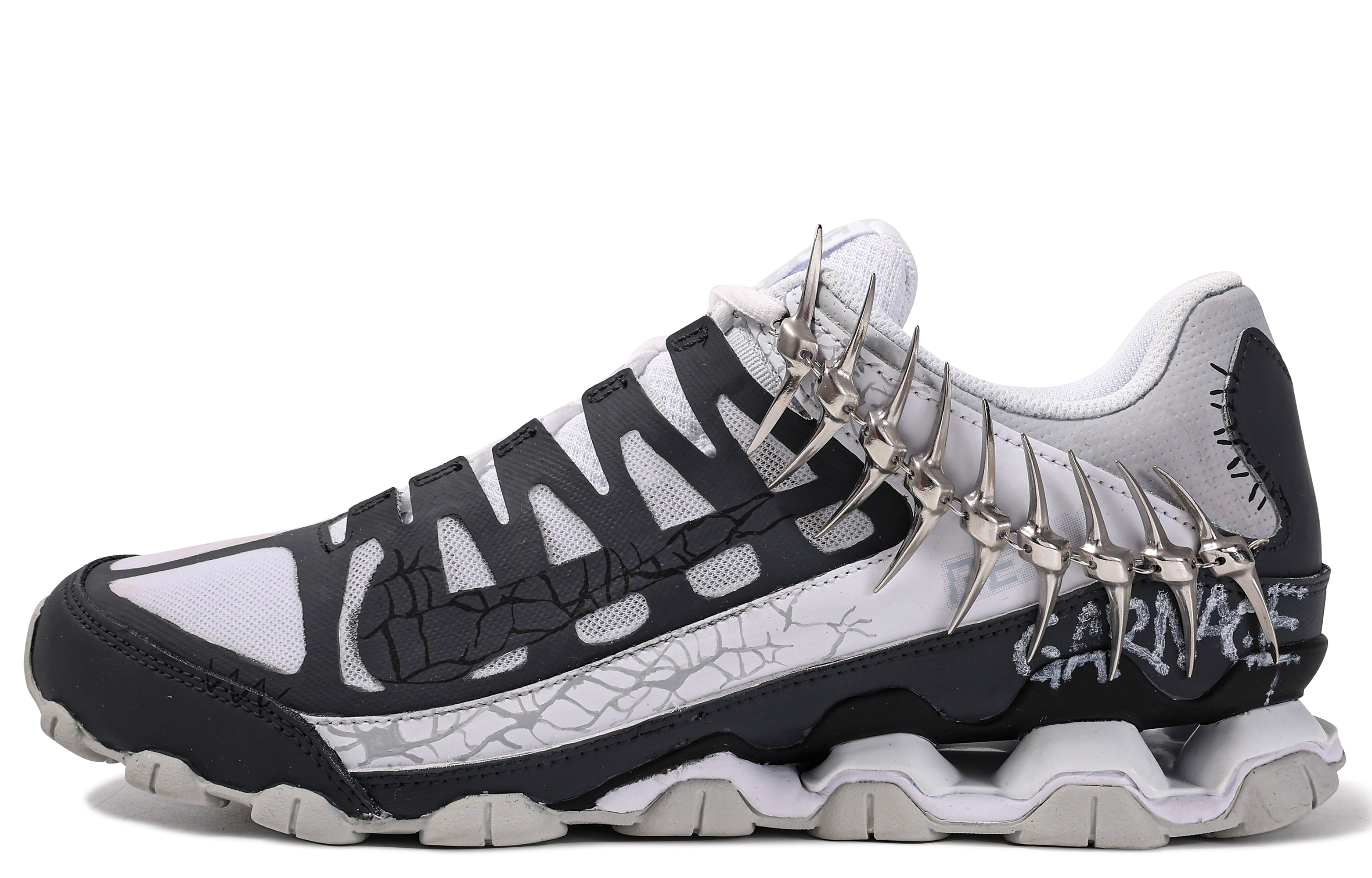 Nike Reax 8 TR 'Da Vinci Lovers Bone Graffiti' 621716-102-450550