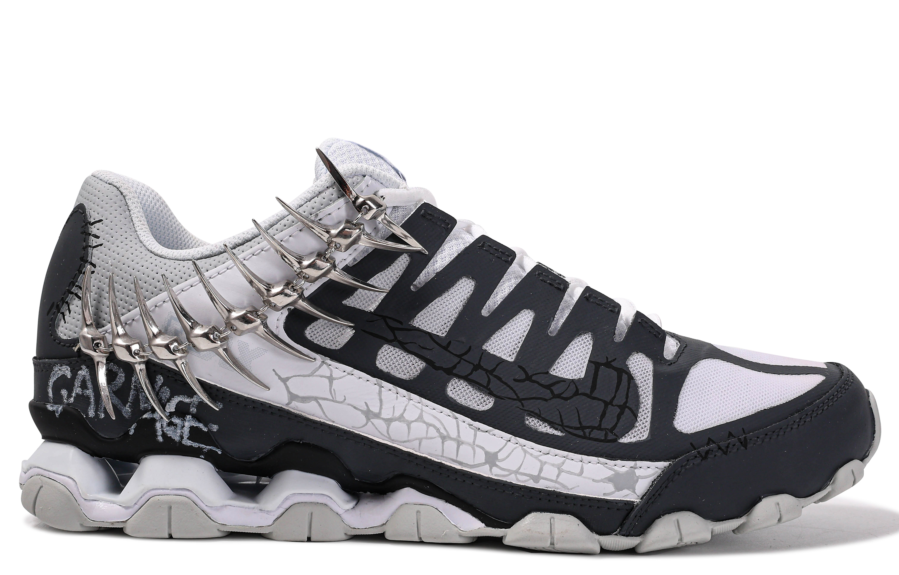 Nike Reax 8 TR 'Da Vinci Lovers Bone Graffiti' 圖 4