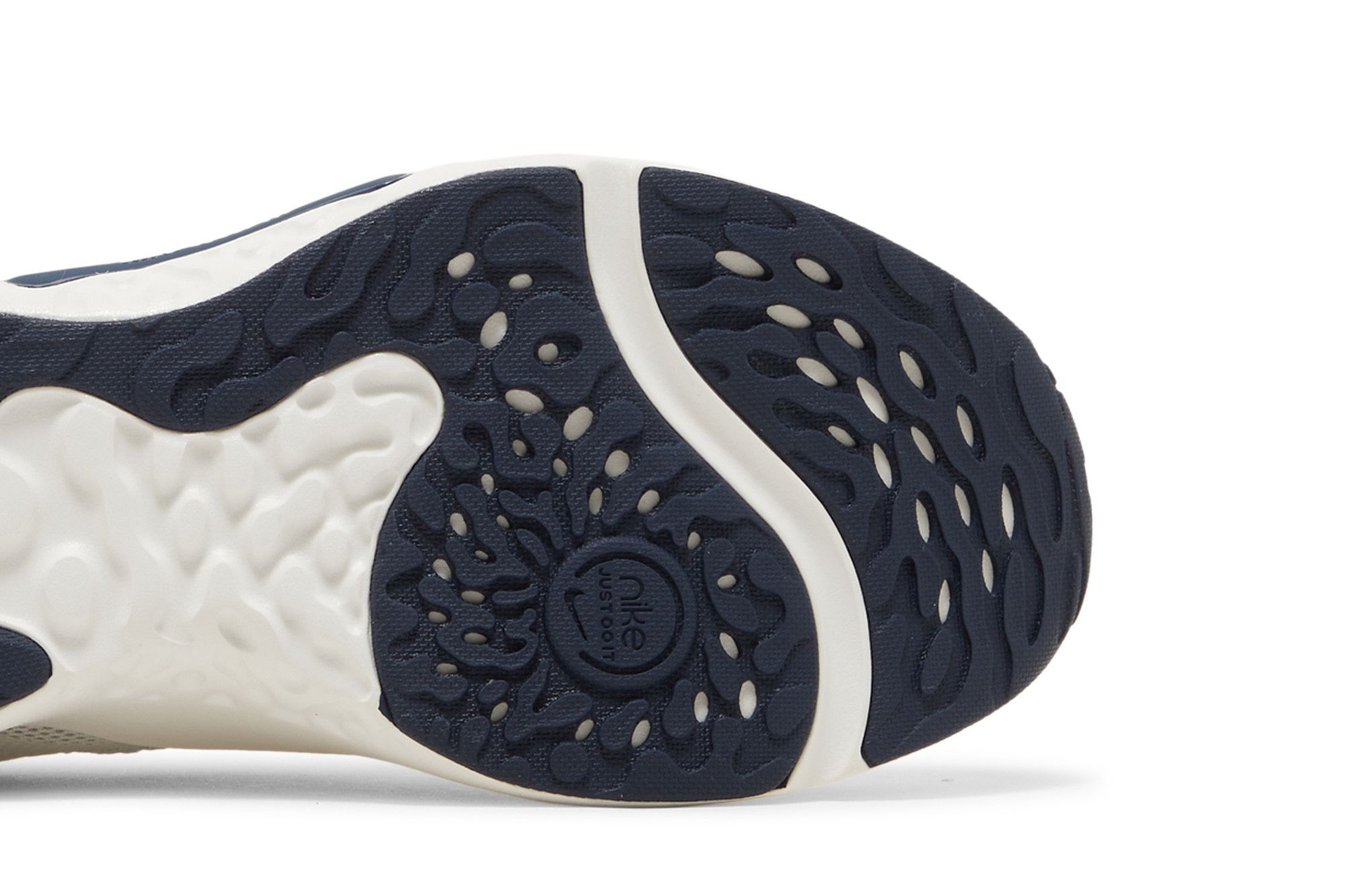 Purchase Nike Renew Retaliation TR 3 ''Bianco Summit Obsidian'' DA1350-100