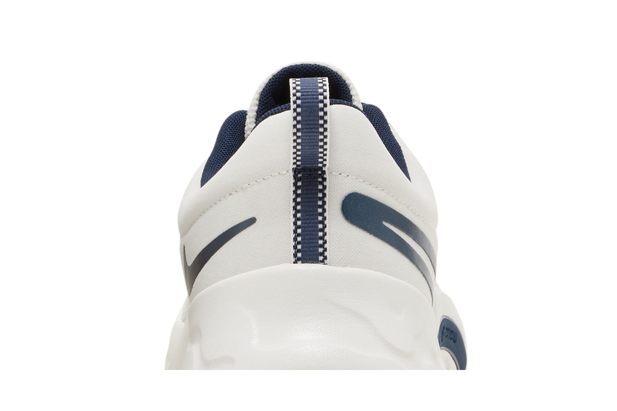 Sizing Nike Renew Retaliation TR 3 ''Bianco Summit Obsidian'' DA1350-100