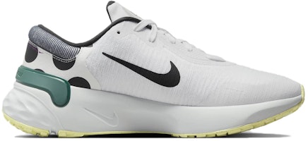 ナイキ リニュー ラン 4 "ポルカドット" DR2677-100 Order ナイキ リニュー ラン 4 "ポルカドット" DR2677-100