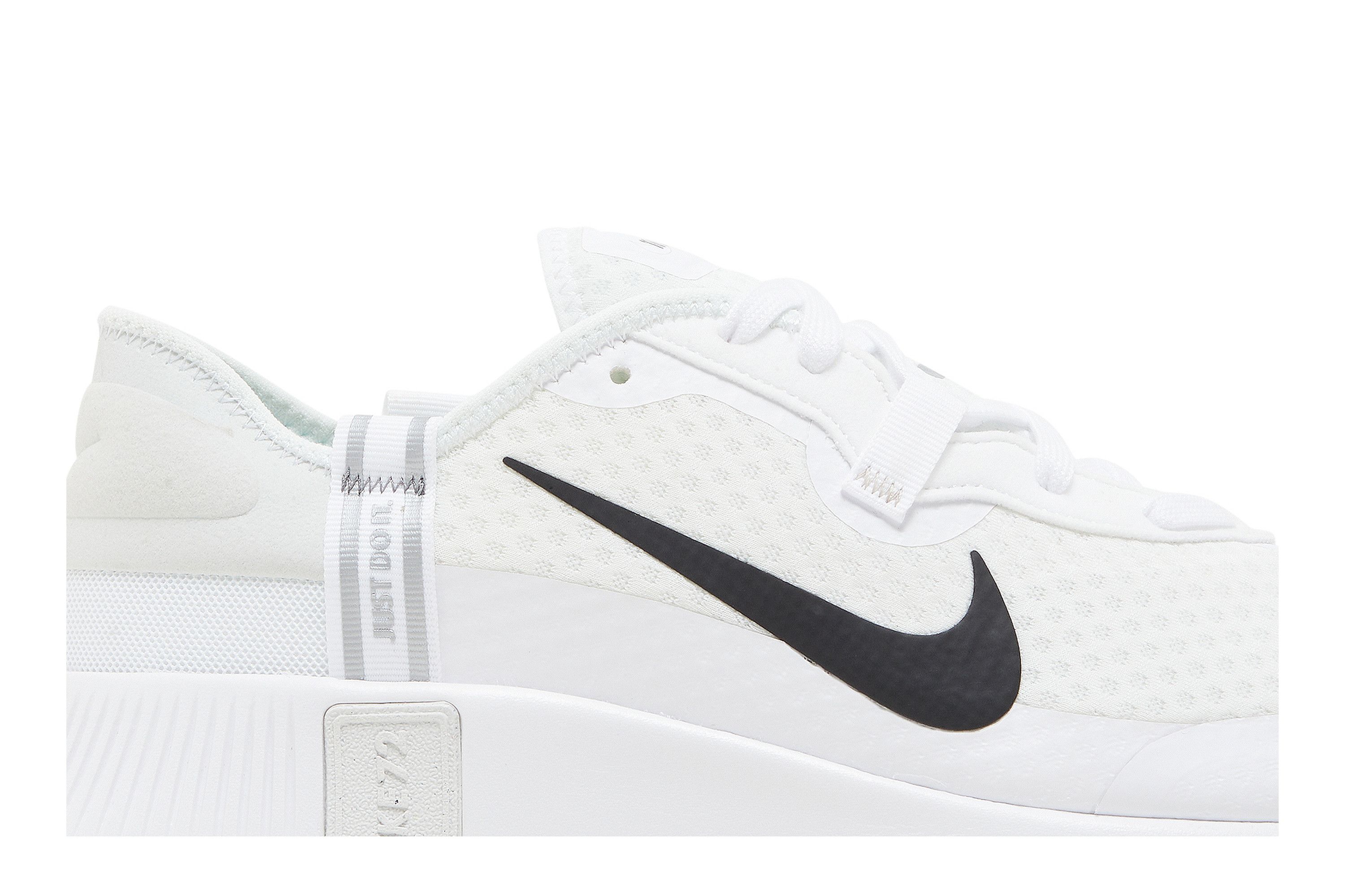 Order Nike Reposto ''Wit'' CZ5631-102