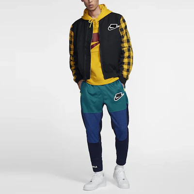 Nike Jaket Retro Baseball Kuning Lengan Panjang Kasual Outerwear BV4533-010 Purchase Nike Jaket Retro Baseball Kuning Lengan Panjang Kasual Outerwear BV4533-010