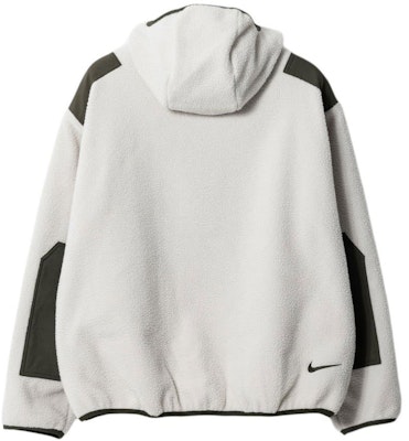 Hoodie Nike Retro Colorblock Letter Print Longgar Warna Light Bone. FN1946-072 Lookbook Hoodie Nike Retro Colorblock Letter Print Longgar Warna Light Bone. FN1946-072