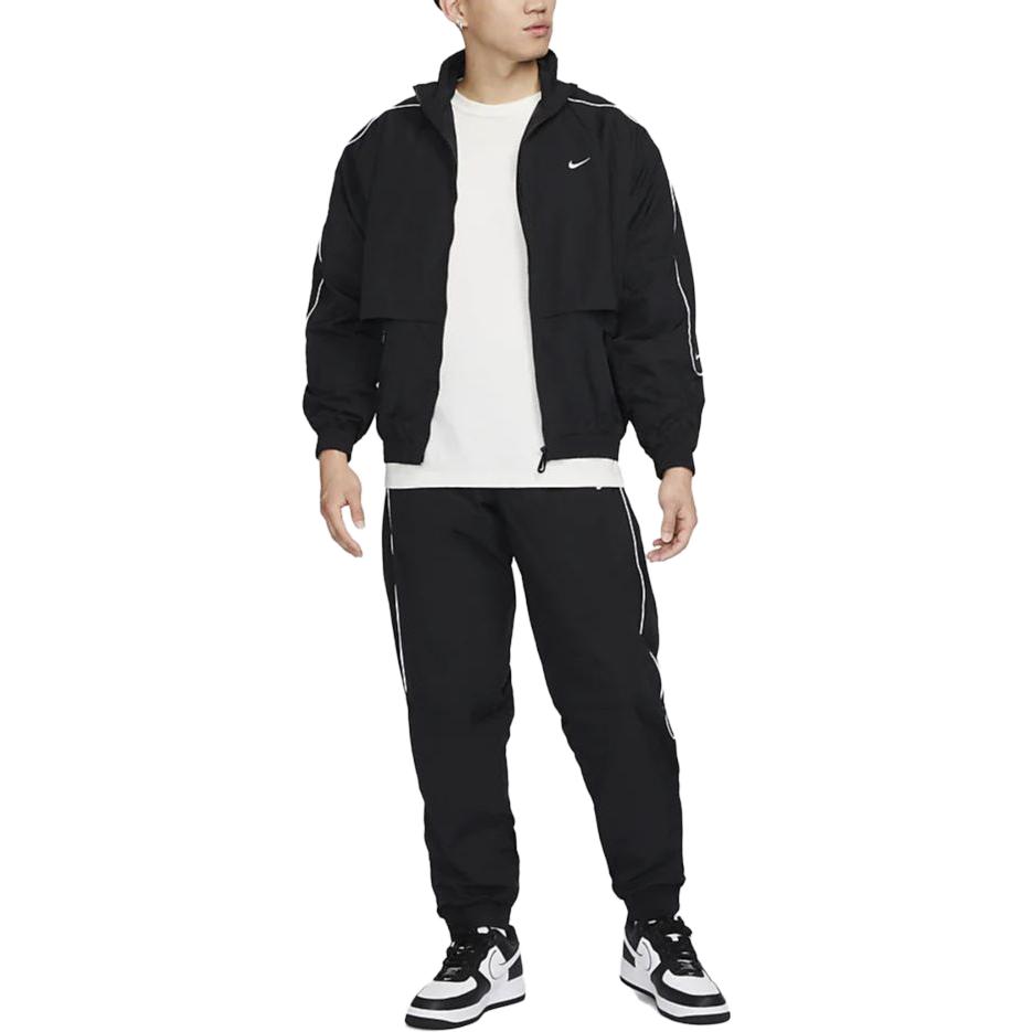 Shop 나이키 남성 레트로 트랙 재킷 블랙 사이드 스트라이프 디자인. FB8623-010