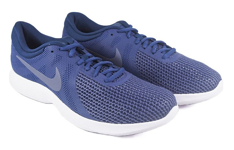Lookbook Nike Revolution 4 低筒跑鞋 藍白