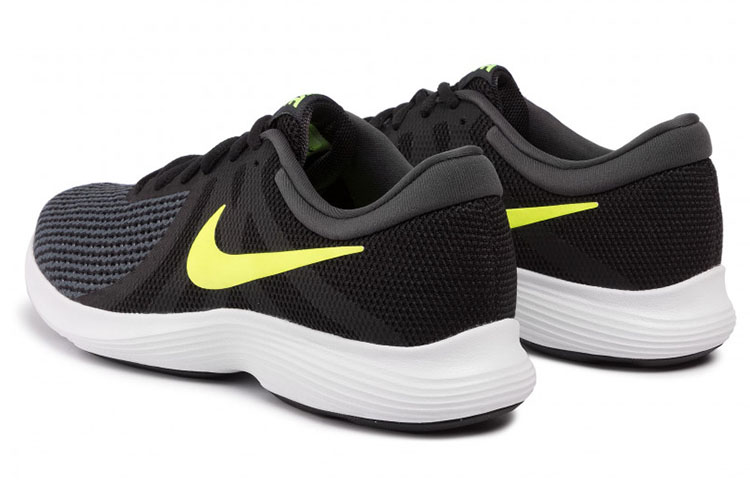 Shop Nike Revolution 4 Basse Giallo ''Nero'' AJ3490-007