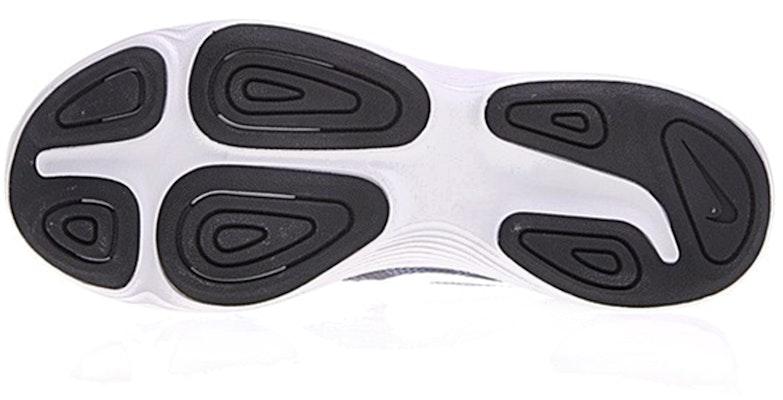 耐克革命4代低帮 灰/白配色 908988-004 Shop 耐克革命4代低帮 灰/白配色 908988-004