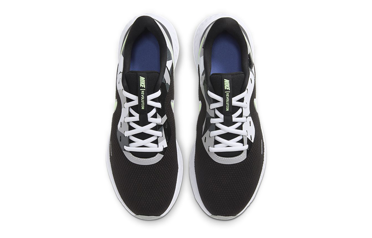 Nike Revolution 5 'Black Ghost Green' 圖 4