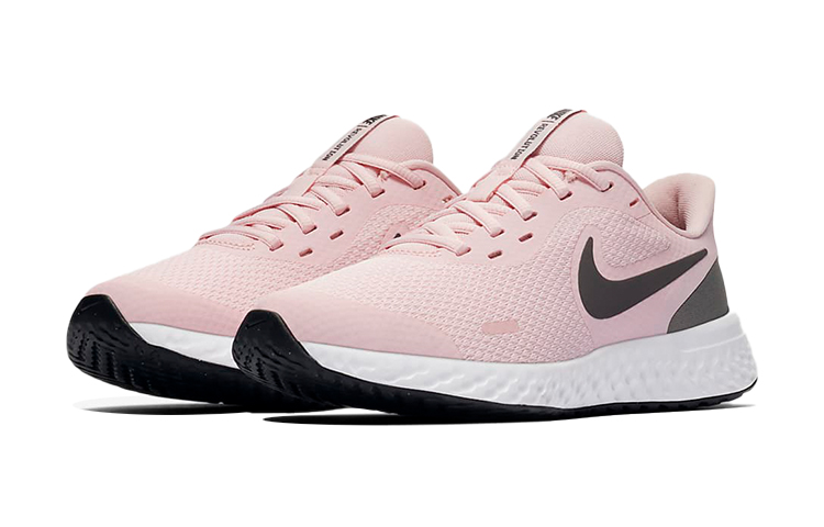Lookbook (JR) ナイキ レボリューション ピンクブラック BQ5671-601