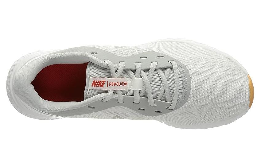 Shop Nike REVOLUTION 5系列 輕便透氣 低筒 跑步鞋 男款 淡灰