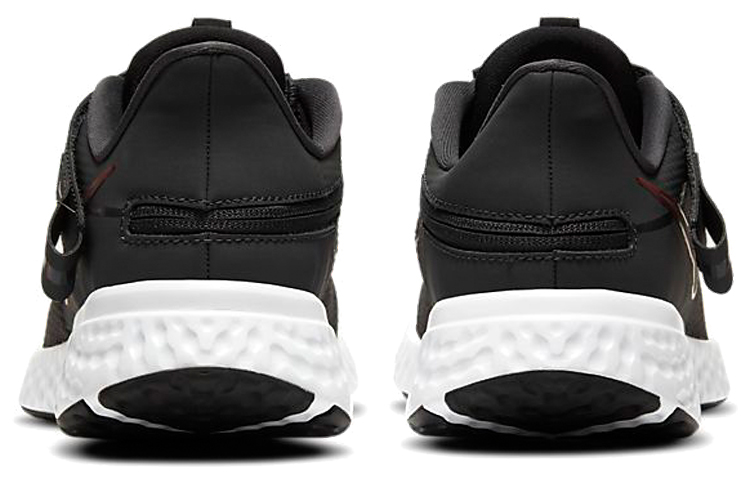 Nike Revolution 5 FlyEase 'Black White Orange' 圖 5