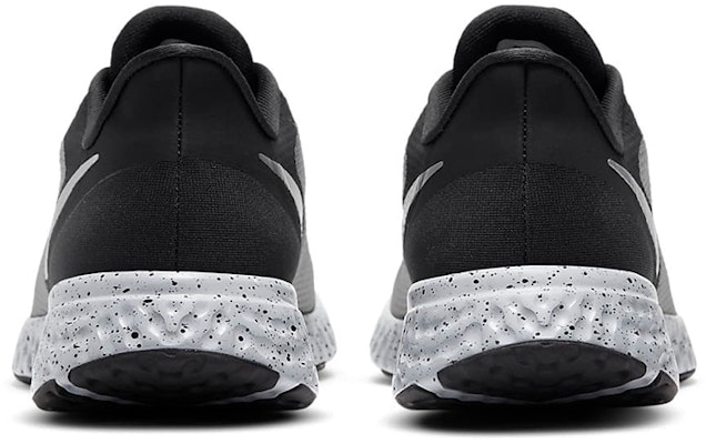 Nike Revolution 5 Premium 'Hitam Krom' CV0159-001 Purchase Nike Revolution 5 Premium 'Hitam Krom' CV0159-001