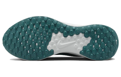 Nike Revolution 7 'Black Geode Teal' FB2207-004