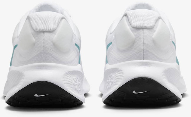 Nike Revolution 7 'Putih Platinum Murni' FB2207-103 Details for Nike Revolution 7 'Putih Platinum Murni' FB2207-103