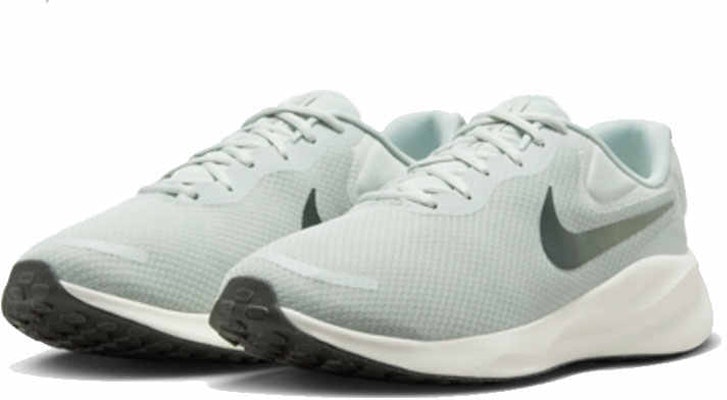 Nike Revolution 7 Extra Ancho 'Plata Ligera' FB8501-003 Lookbook Nike Revolution 7 Extra Ancho 'Plata Ligera' FB8501-003