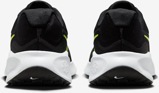 ナイキ レボリューション 7 FB2207-010 Details for ナイキ レボリューション 7 FB2207-010