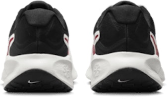 耐克Revolution 7跑鞋 FB2207-102 Sizing 耐克Revolution 7跑鞋 FB2207-102