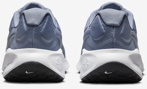 耐克革命7代 FB2207-403 Details for 耐克革命7代 FB2207-403