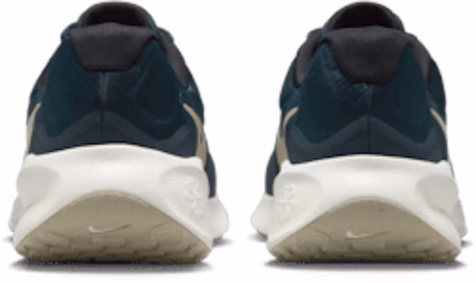 Nike Revolution 7 FB2207-407 Details for Nike Revolution 7 FB2207-407