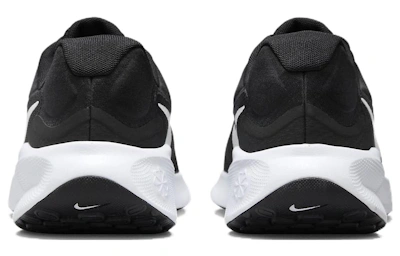 Nike Revolution 7 in Black 'Comfort Versatile Cushion Breathable Low-top Running'