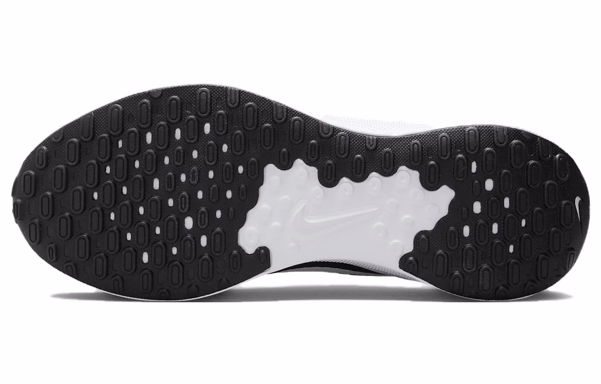 Nike Revolution 7 in Black 'Comfort Versatile Cushion Breathable Low-top Running'