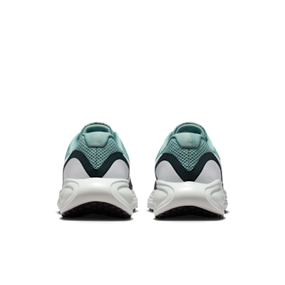 Details for Nike Revolution 8 Canon/Seaweed/Putih/Platinum Murni HJ9198-007