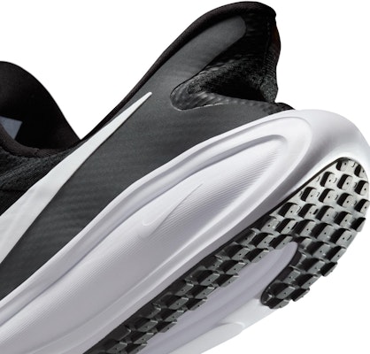 Nike Revolution 8 Fácil de Poner Negro/Blanco 001 HQ2414-001 Sizing Nike Revolution 8 Fácil de Poner Negro/Blanco 001 HQ2414-001