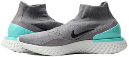 耐吉Epic React Flyknit 1 百搭舒適簡約 減震耐磨 低幫 跑步鞋 男女同款 灰色 Lookbook 耐吉Epic React Flyknit 1 百搭舒適簡約 減震耐磨 低幫 跑步鞋 男女同款 灰色