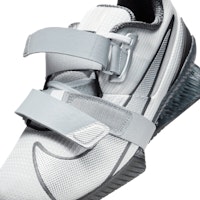 Nike Romaleos 4 Kasut Angkat Berat Putih/Anthracite/Wolf Gray/Perak Metalik FZ8663-100 1