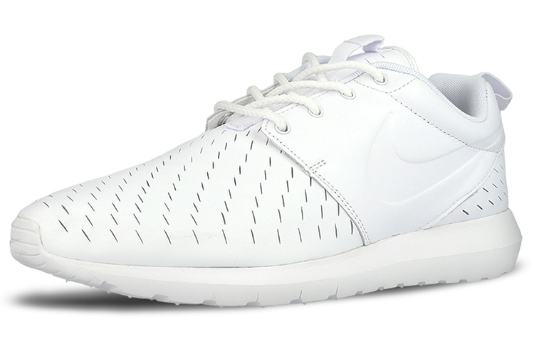 Lookbook Nike Roshe NM LSR 舒適透氣 低筒休閒跑步鞋 白色