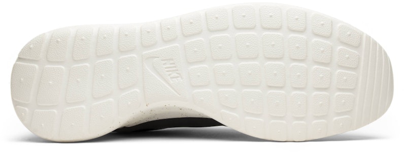 Nike Roshe One 'Trofeo de Oro' 669689-100 Shop Nike Roshe One 'Trofeo de Oro' 669689-100