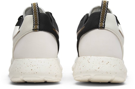 Nike Roshe One 'Trofeo de Oro' 669689-100 Details for Nike Roshe One 'Trofeo de Oro' 669689-100