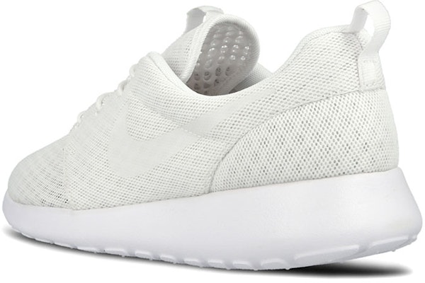 耐克 Roshe One 低帮‘白色’ 718552-111 Shop 耐克 Roshe One 低帮‘白色’ 718552-111